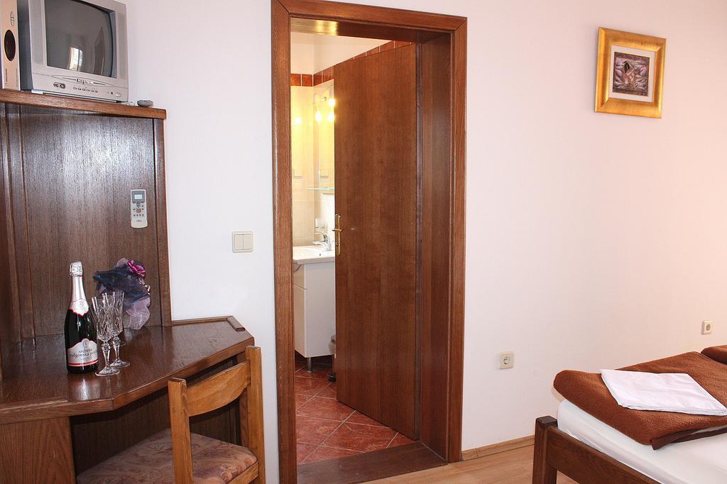 Mb Bed&Breakfast Pag Town Rom bilde