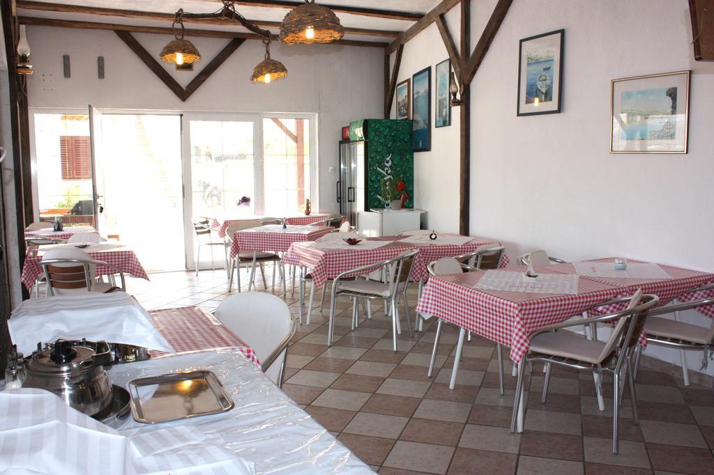 Mb Bed&Breakfast Pag Town Eksteriør bilde